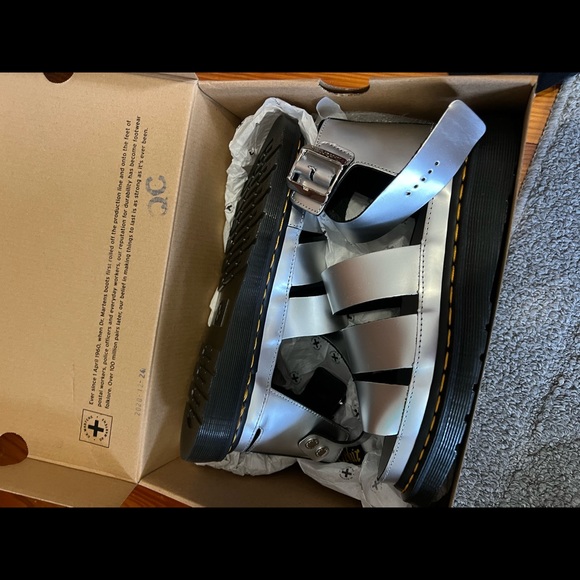 Dr. Marten's Clarissa Sandals - Picture 3 of 8